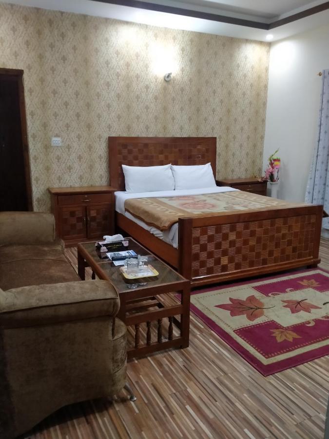 Alaf Laila Guest House Абботтабад Экстерьер фото